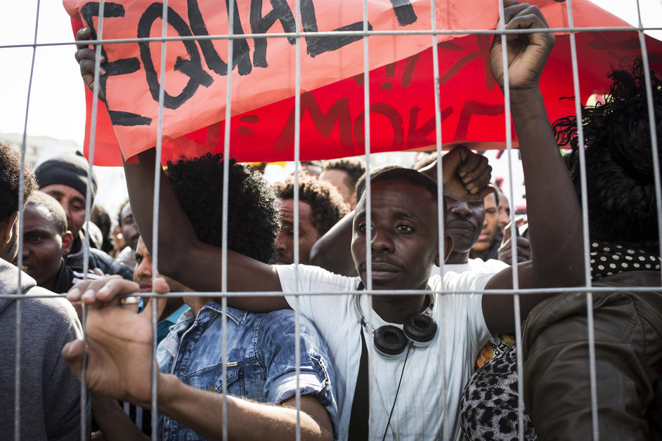 140205-african-refugee-protest