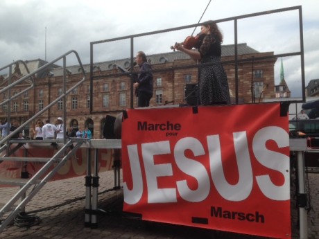 Laïcité en Alsace-Moselle ou Marche pour Jésus?