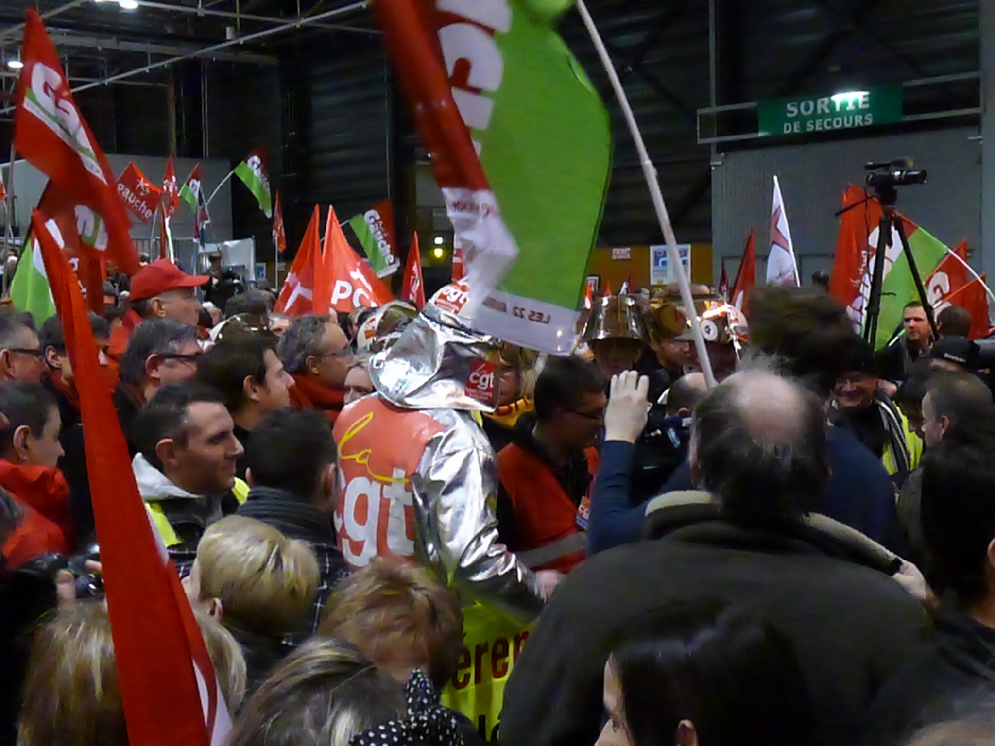 1500 personnes contre l’austérité avec les dirigeants du Front de gauche à Metz