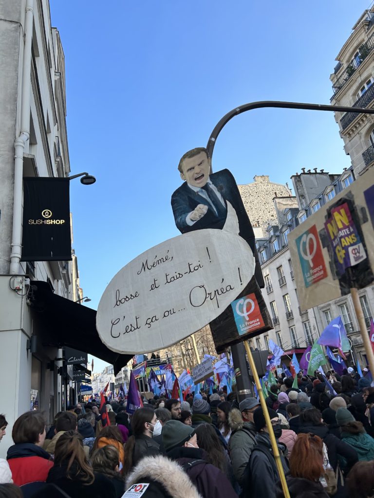 Manifestation de la jeunesse à Paris avec la France insoumise