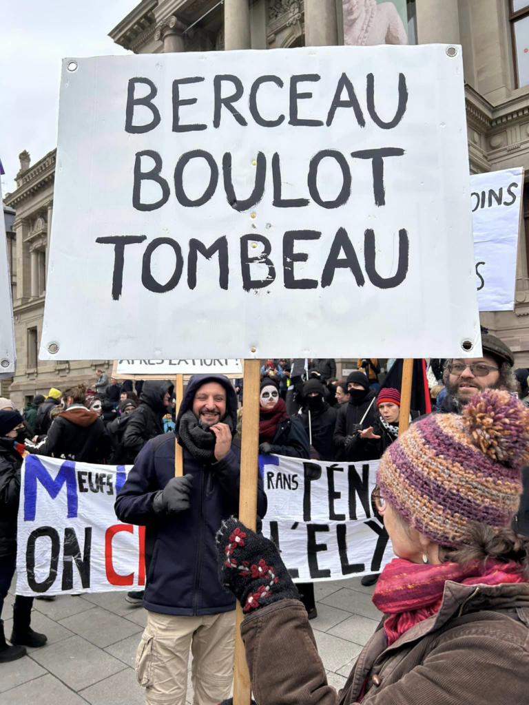 Strasbourg 15000 dans la rue contre les retraites Macron